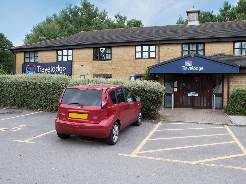 Travelodge イルミンスター エクステリア 写真